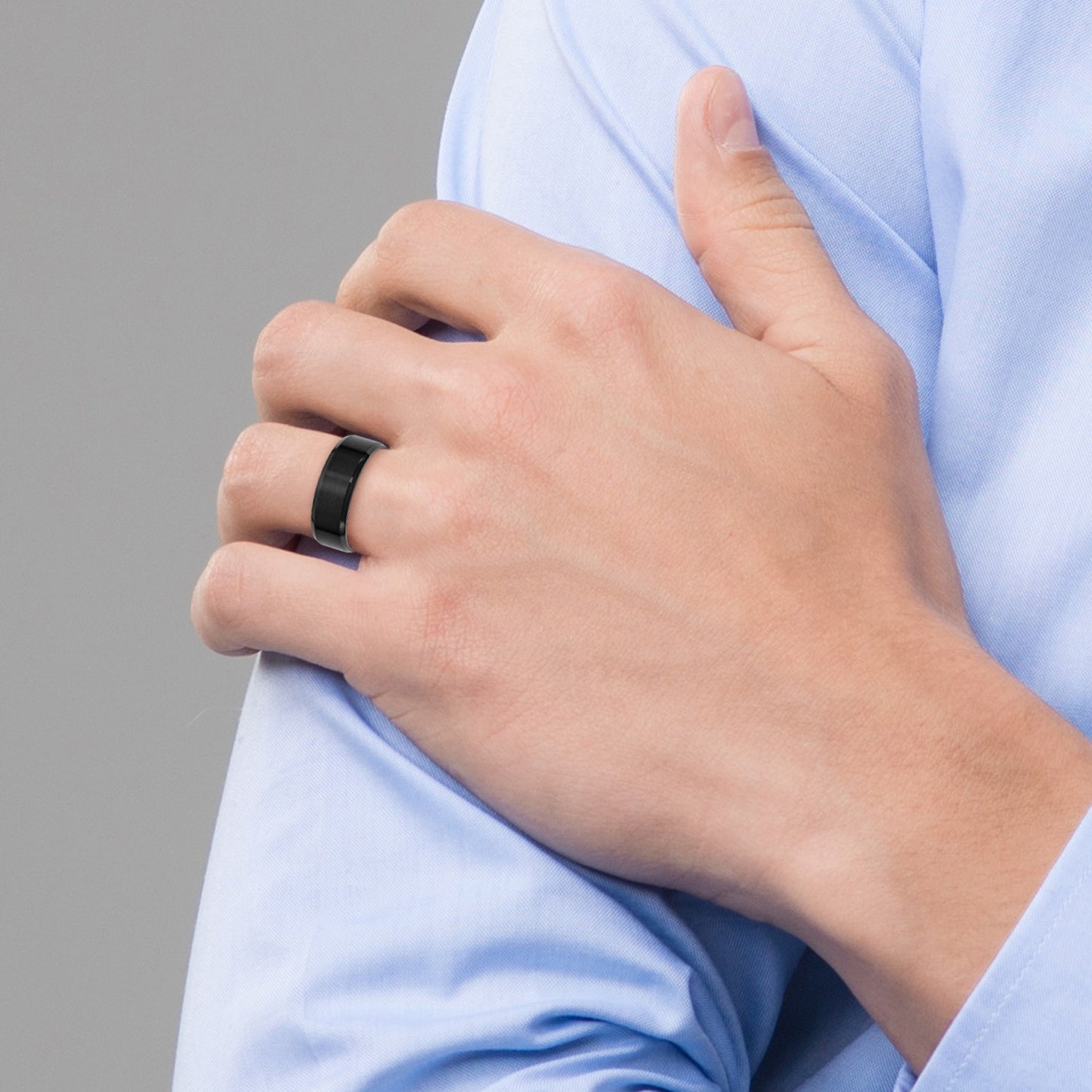 MJ Stainless Steel Polished Brushed Center Black IP-plated 8mm Beveled Edge Band