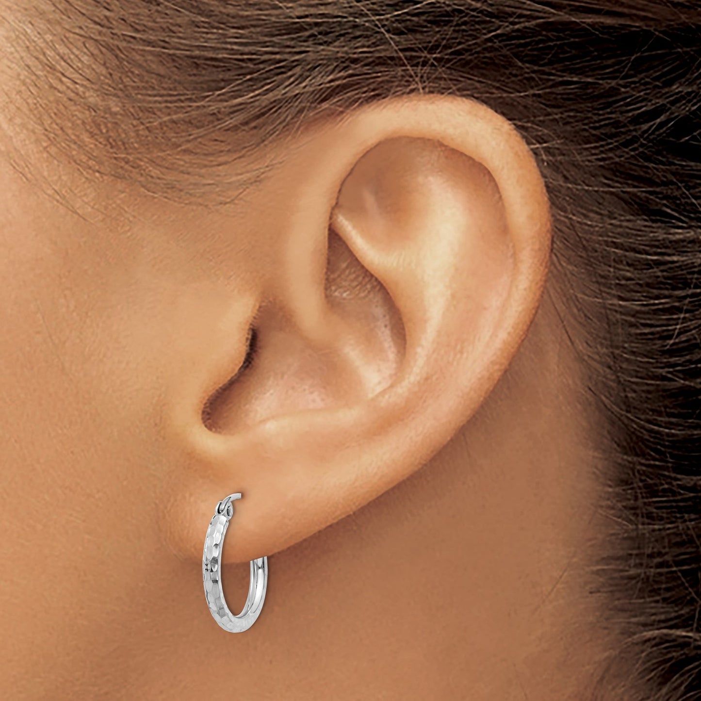 GE 14k White Gold Diamond-cut 2mm Round Tube Hoop Earrings