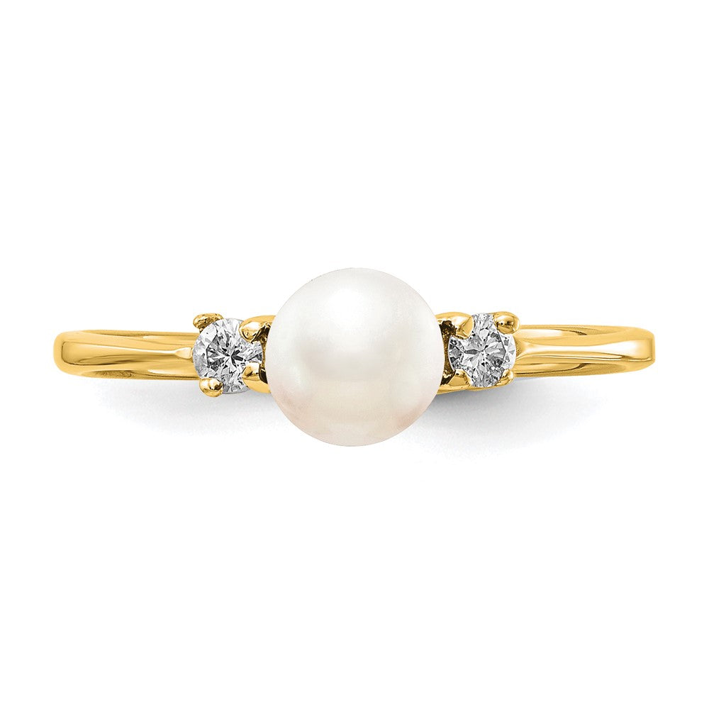 PG 10K Gold 5mm FW Cultured Pearl A Diamond ring