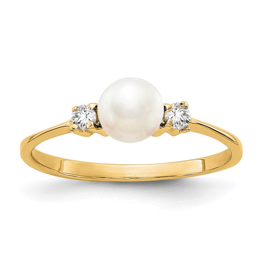 10K 5mm FW Cultured Pearl A Diamond ring