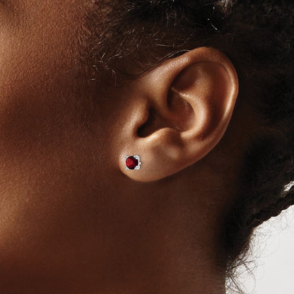 GSS Sterling Silver Rhodium-plated Round 5mm Garnet Post Earrings